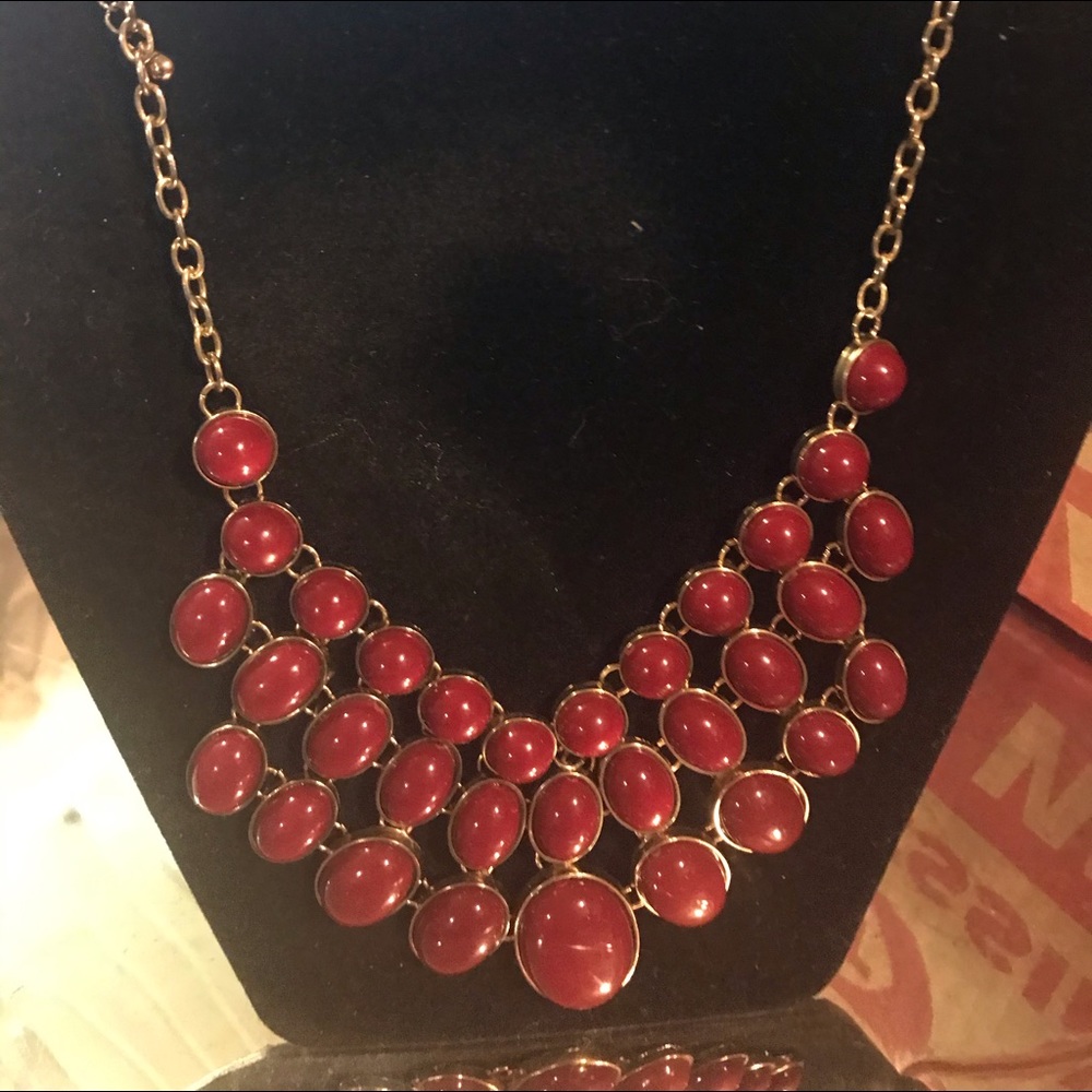 Vintage Burgundy color stone choker necklace